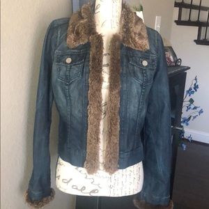 Allen B   Size Med blue jean jacket with brown fur